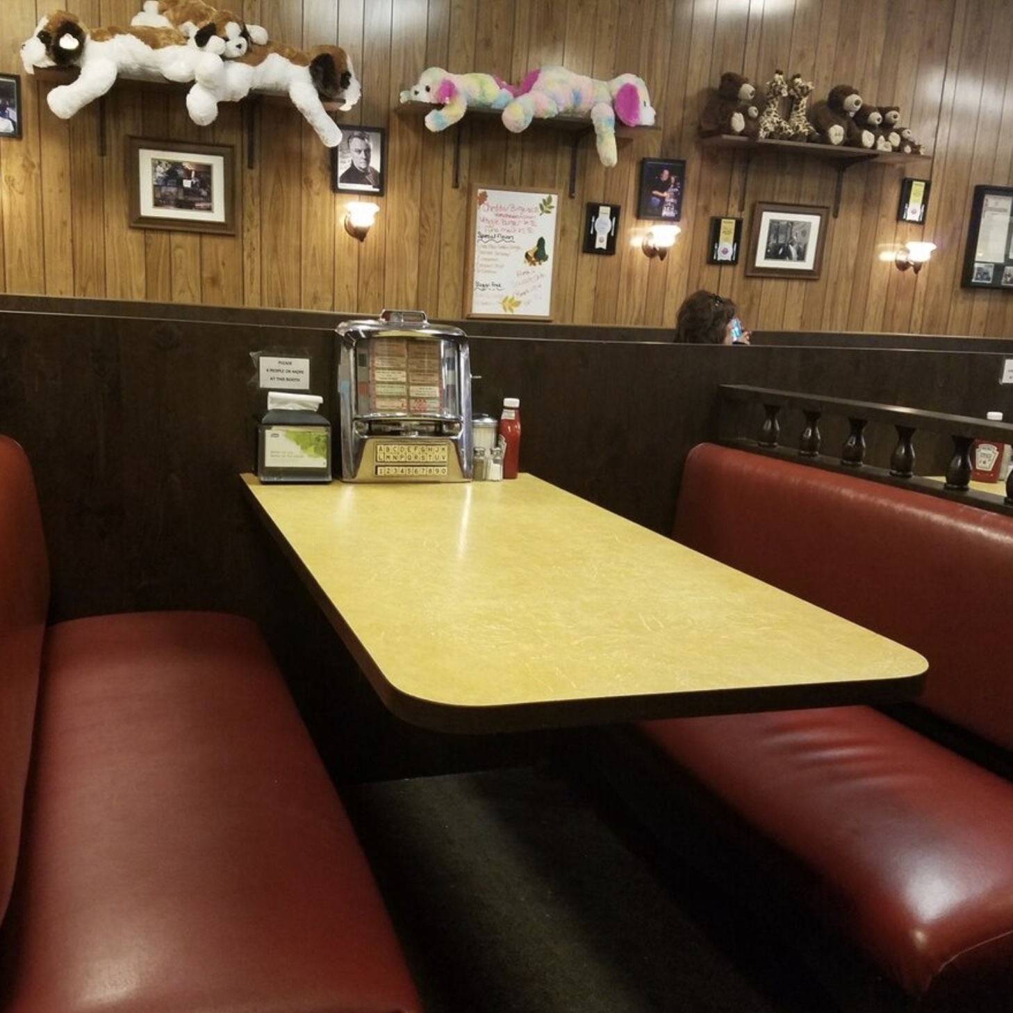 Season 2 Episode 10 Featured Image Booth from Holsten’s Diner in NJ, Location of Final Scene of the Sopranos Image by Whiskey Bristles and Atlas Obscura voicespark.live Don't Stop Invoking